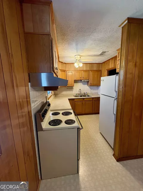 Kitchen - 5921 John St, Austell, GA 30106 photo 1 of 4
