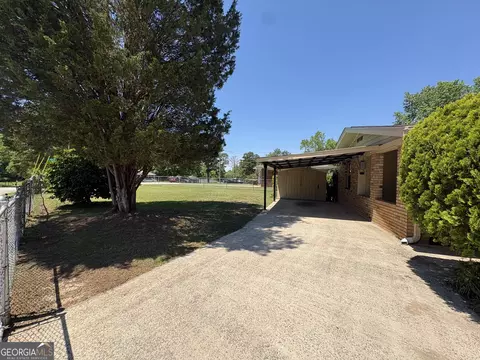 Exterior - 5921 John St, Austell, GA 30106 photo 3 of 11