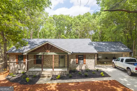 124 Baskins Ext, Canon, GA 30520