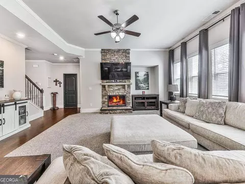 Living - 604 Little Bear Loop, Canton, GA 30114 photo 3 of 5