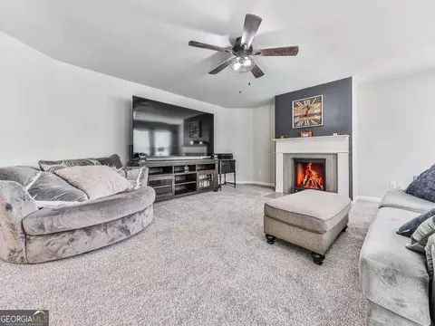 Living - 604 Little Bear Loop, Canton, GA 30114 photo 4 of 5