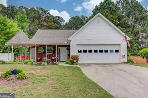 302 Greenleaf Ct, Loganville, GA 30052