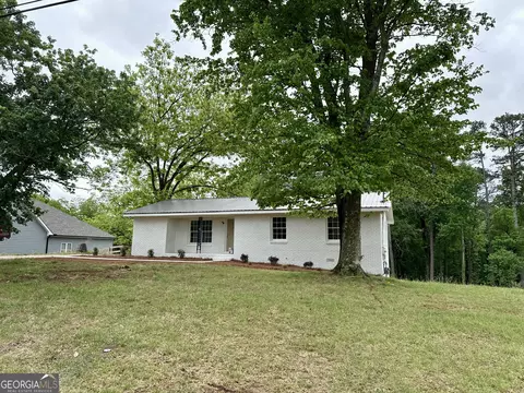 329 Church St, Pendergrass, GA 30567