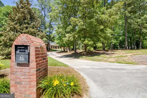 35 Ashford Ln, Sharpsburg, GA 30277
