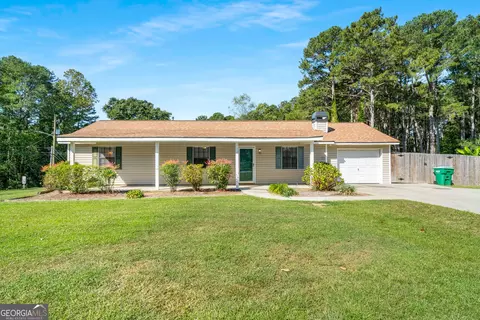 1141 Holly Hills Dr, Lilburn, GA 30047