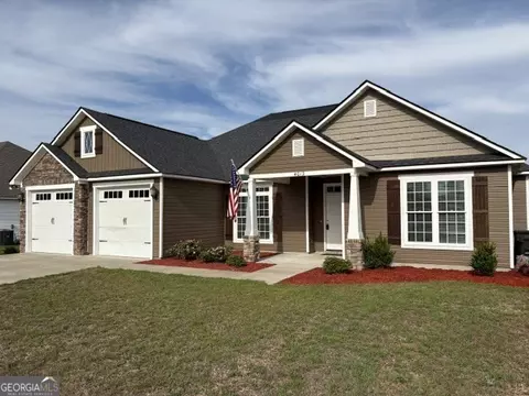 4012 Crusader Ct, Valdosta, GA 31605