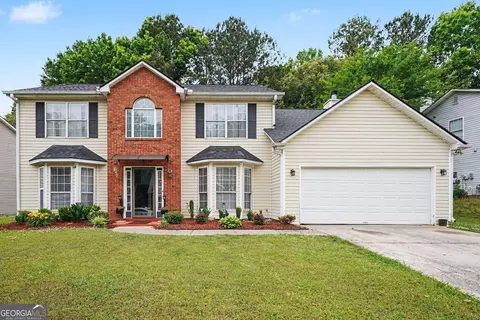1142 W Shore Dr, Riverdale, GA 30296