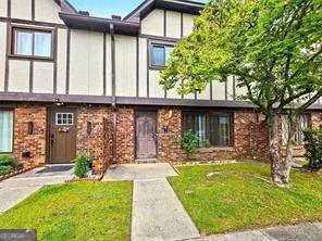 1831 Ashborough Ct SE #B, Marietta, GA 30067