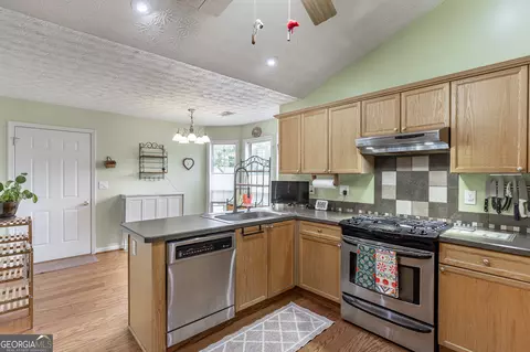Kitchen - 1413 Armende Cir, Dacula, GA 30019 photo 1 of 6