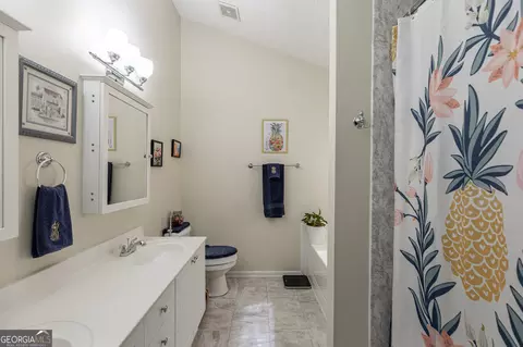 Bath - 1413 Armende Cir, Dacula, GA 30019 photo 2 of 4
