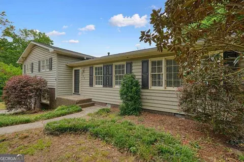 308 River Bluff Dr, Woodstock, GA 30188