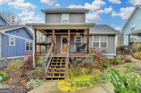 318 Cottage Ct, Ball Ground, GA 30107