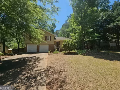 35 Stone Creek Dr, Covington, GA 30016