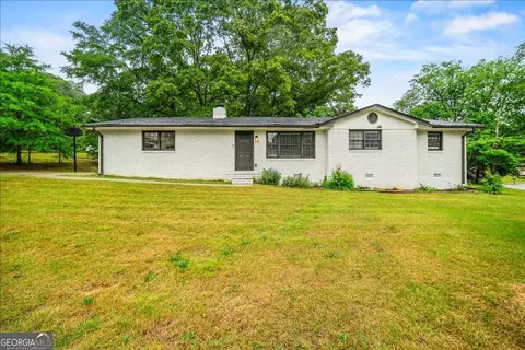6574 Wendell Cir, Morrow, GA 30260