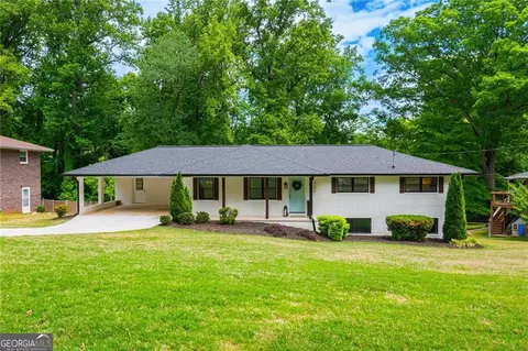 4156 Honeysuckle Dr SE, Smyrna, GA 30082