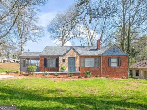 1652 Brewer Blvd, Atlanta, GA 30310