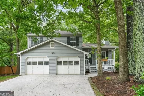 384 Russell Ridge Dr, Lawrenceville, GA 30043