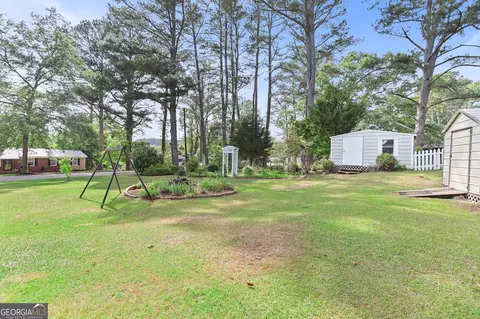 Exterior - 124 Melrose Dr, Lagrange, GA 30241 photo 6 of 9
