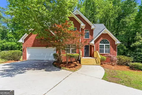 2544 Carnes Rd, Jonesboro, GA 30236