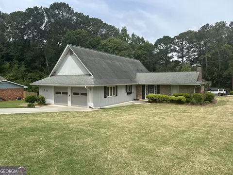 3926 Cardinal Dr, Tucker, GA 30084