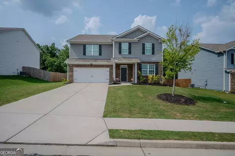 6827 Chataran Dr, Lithia Springs, GA 30122