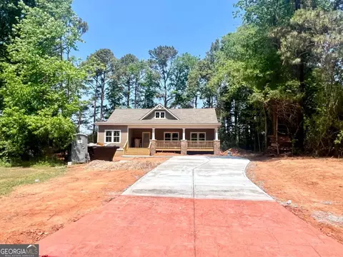 364 Live Oak Ln, Comer, GA 30629