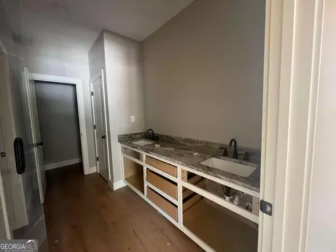 Entry Way - 364 Live Oak Ln, Comer, GA 30629 photo 2 of 2