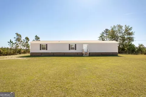 4121 Manor Millwood Rd S, Waycross, GA 31503