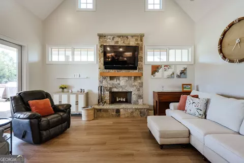 Living - 1820 Clover Ln, Bishop, GA 30621 photo 1 of 3