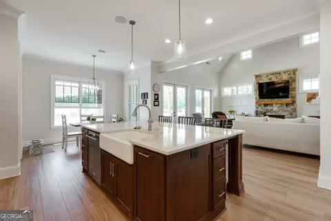 Kitchen - 1820 Clover Ln, Bishop, GA 30621 photo 3 of 9