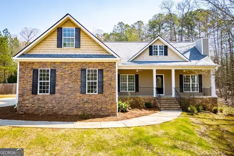 203 Central Heights Dr, Carrollton, GA 30116