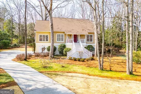 211 Habersham Pl, Carrollton, GA 30117