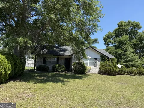61 Kyle Ln, Hinesville, GA 31313