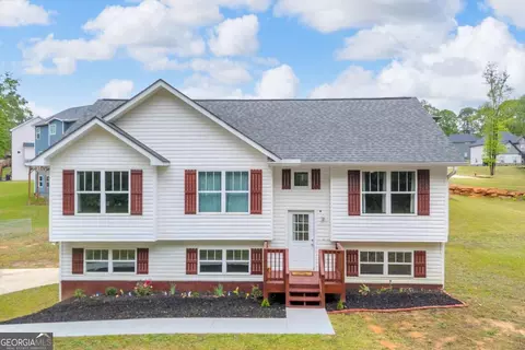 1795 Skyline Dr, Toccoa, GA 30577