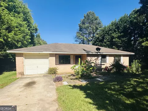 108 Bradford Ave, Fort Valley, GA 31030