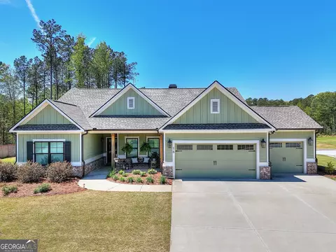 16 Boxwood Ct, Monroe, GA 30655