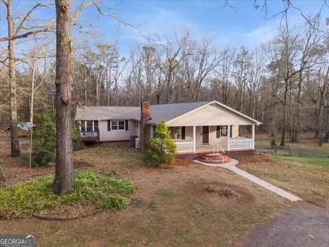 229 Meadows Rd, Newborn, GA 30056