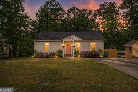 1975 Mcafee Pl, Decatur, GA 30032