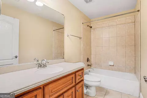 Bath - 390 Glengarry Chase, Covington, GA 30014 photo 5 of 5