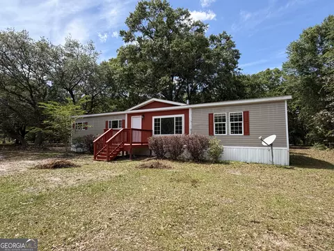 2 Buckboard Trl, Jesup, GA 31546