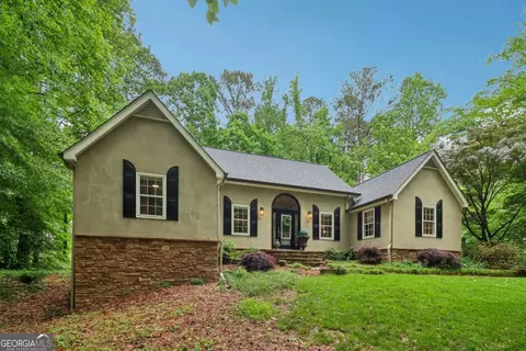 214 Newport Rd SW, Lilburn, GA 30047