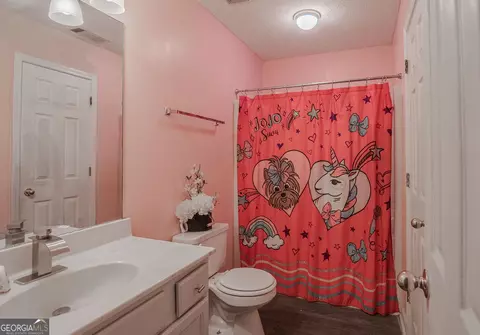 Bath - 61 Nantucket Dr, Lagrange, GA 30241 photo 3 of 4