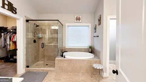 Bath - 10 Tarrington Ln, Covington, GA 30016 photo 1 of 1