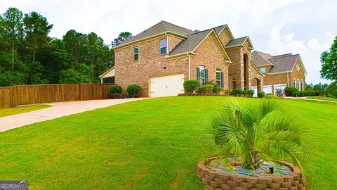 Exterior - 10 Tarrington Ln, Covington, GA 30016 photo 10 of 10