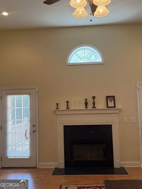 Entry Way - 105 Nealys Way, Haddock, GA 31033 photo 2 of 3