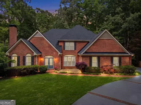 5215 Overbend Trl, Suwanee, GA 30024