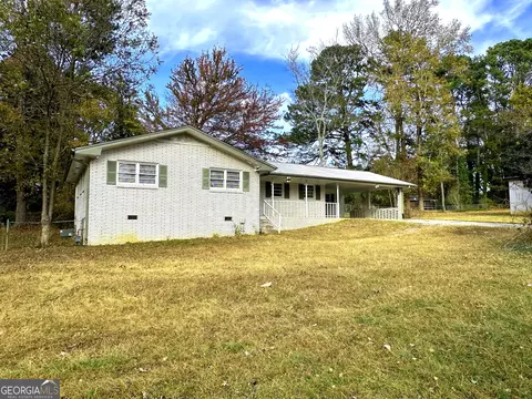 423 Center Cir SW, Conyers, GA 30094