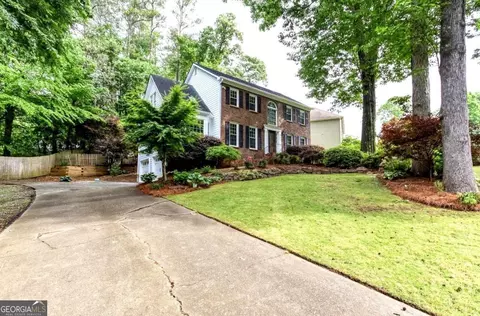 4817 Ridgewood Creek Dr, Acworth, GA 30102
