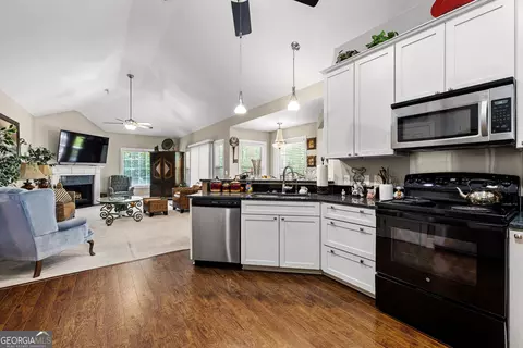 Kitchen - 915 Magnolia Way, Hampton, GA 30228 photo 2 of 2