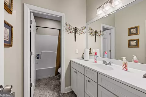 Bath - 915 Magnolia Way, Hampton, GA 30228 photo 4 of 6